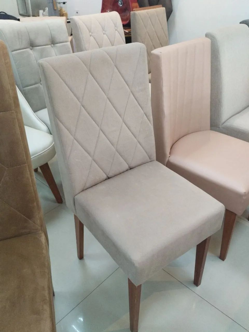 Cadeiras de alto padrão para sua casa  - Foto 3