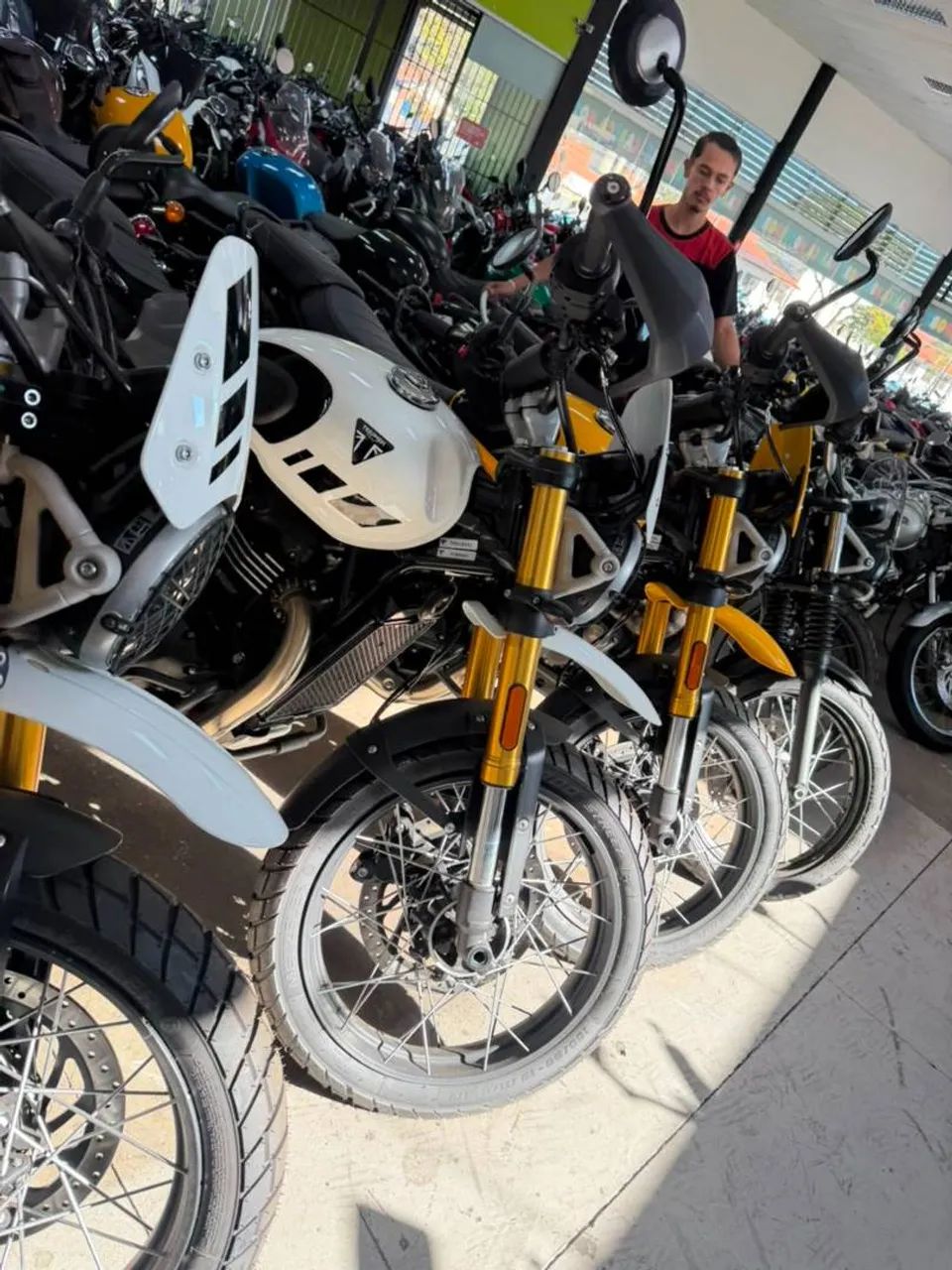 TRIUMPH STREET SCRAMBLER - Foto 2