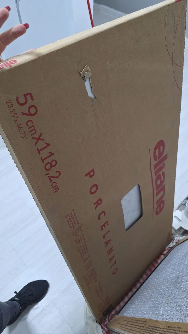 VENDE-SE PISO PORCELANATO