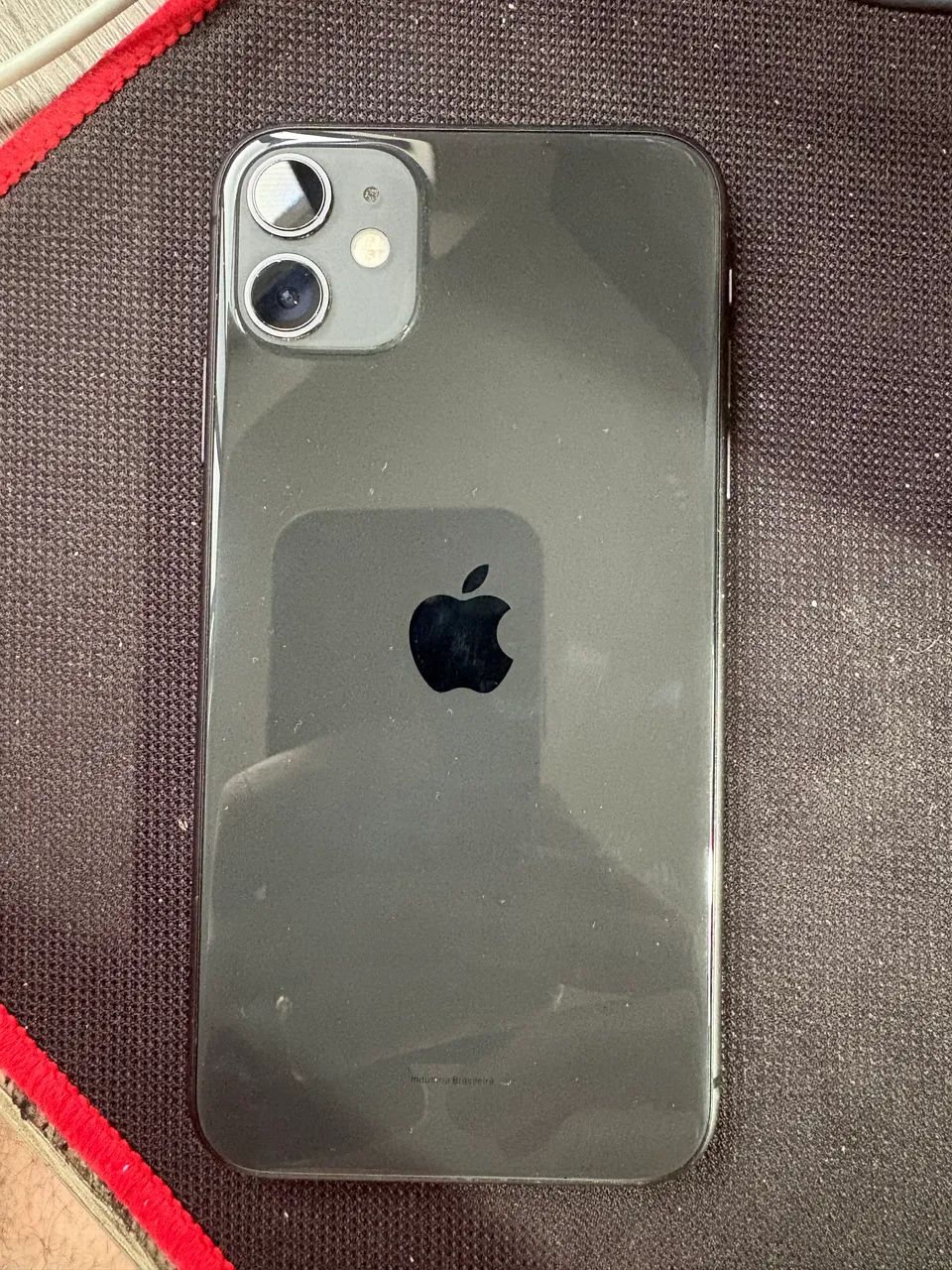 Vendo IPhone 11 - 64gb (bateria 70%) não aceito troca - Foto 5