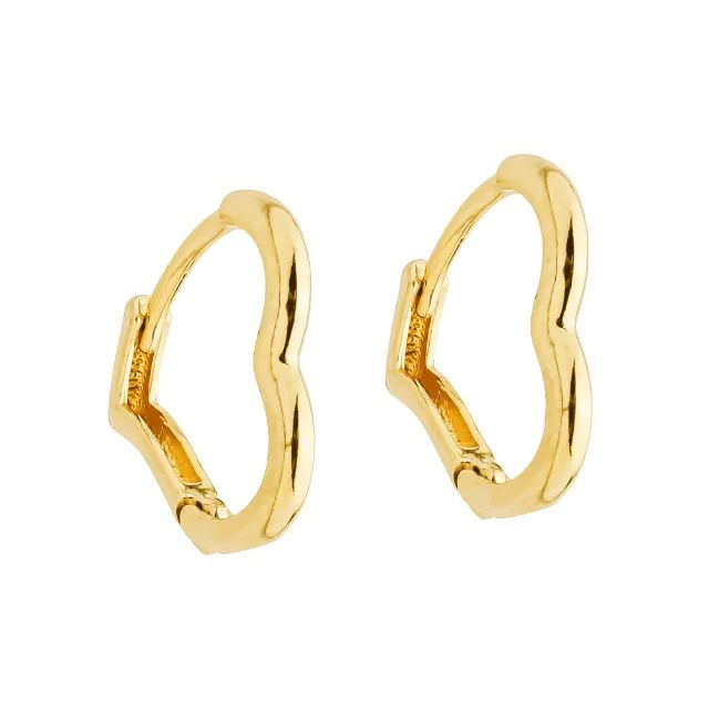 Brinco Argolinha Formato de Coração Banhado Ouro 24k