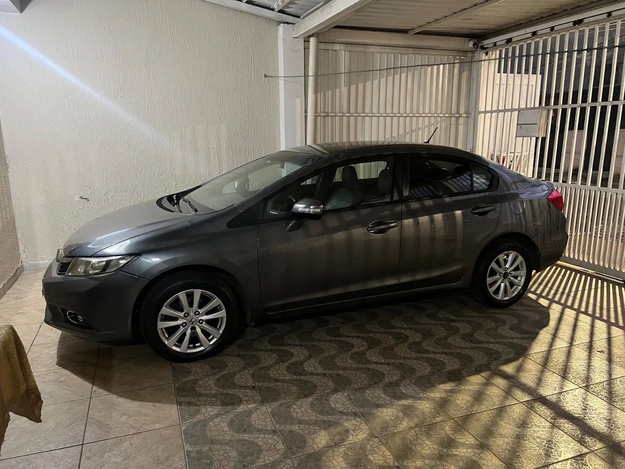 Honda Civic Civic Sedan LXR 2.0 Flexone 16V Aut. 4p 2014