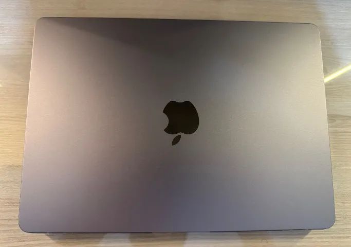 MacBook Air Apple M2 - 8GB RAM / 256GB SSD - Cinza Espacial