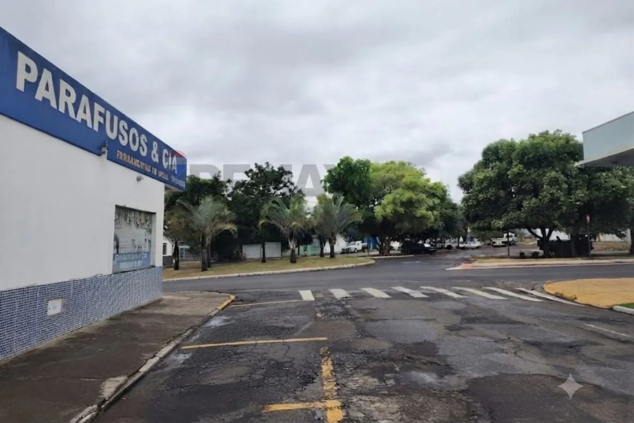 Imóvel Comercial de 125m² à Venda no Centro de Passos! Ótima localização! - Foto 3