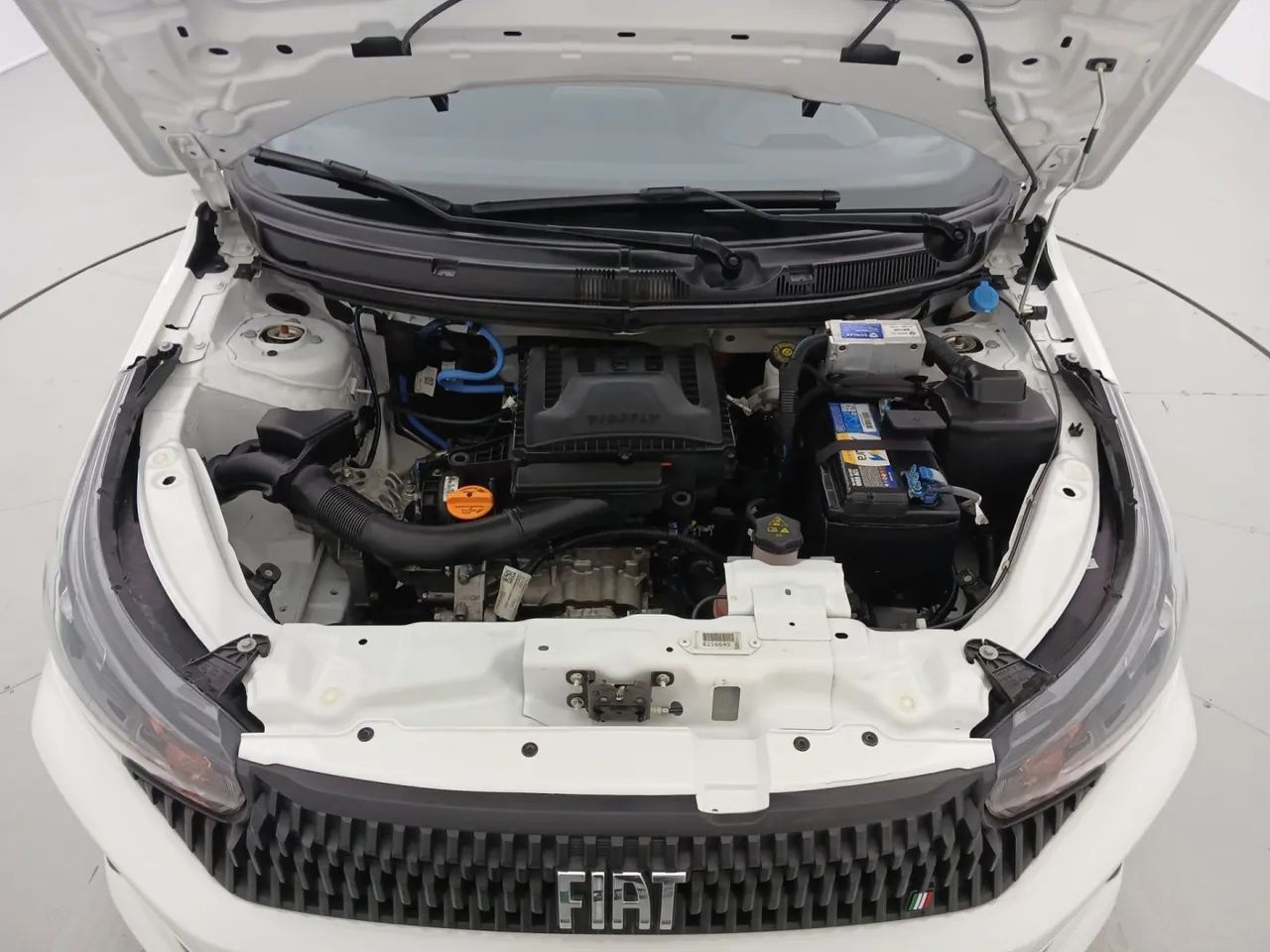 Fiat Cronos Drive 1.0 6V, foto 10 de 18