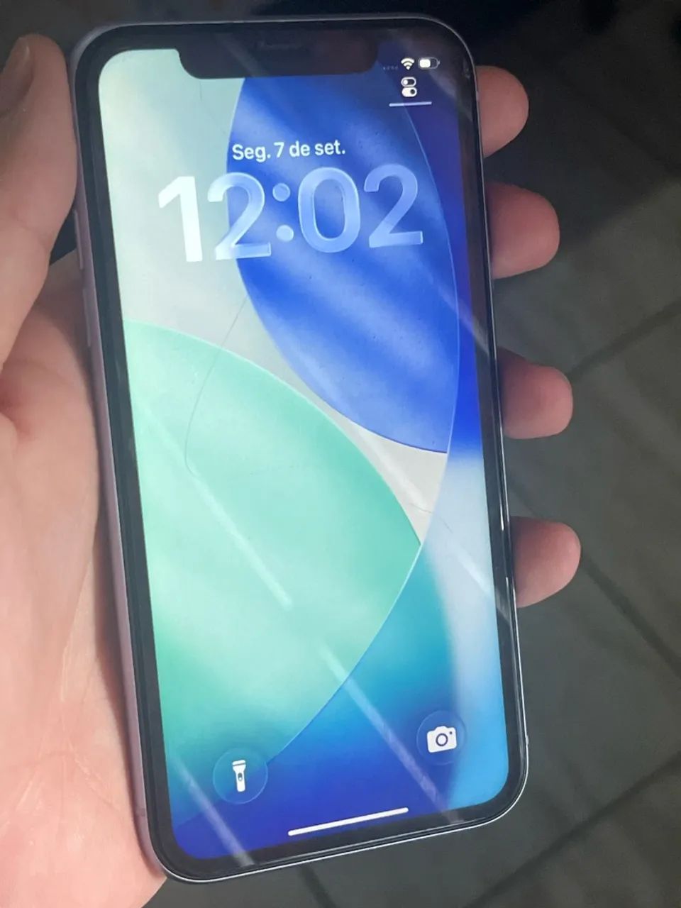 IPhone 11 - lilás - 64Gb - Foto 2