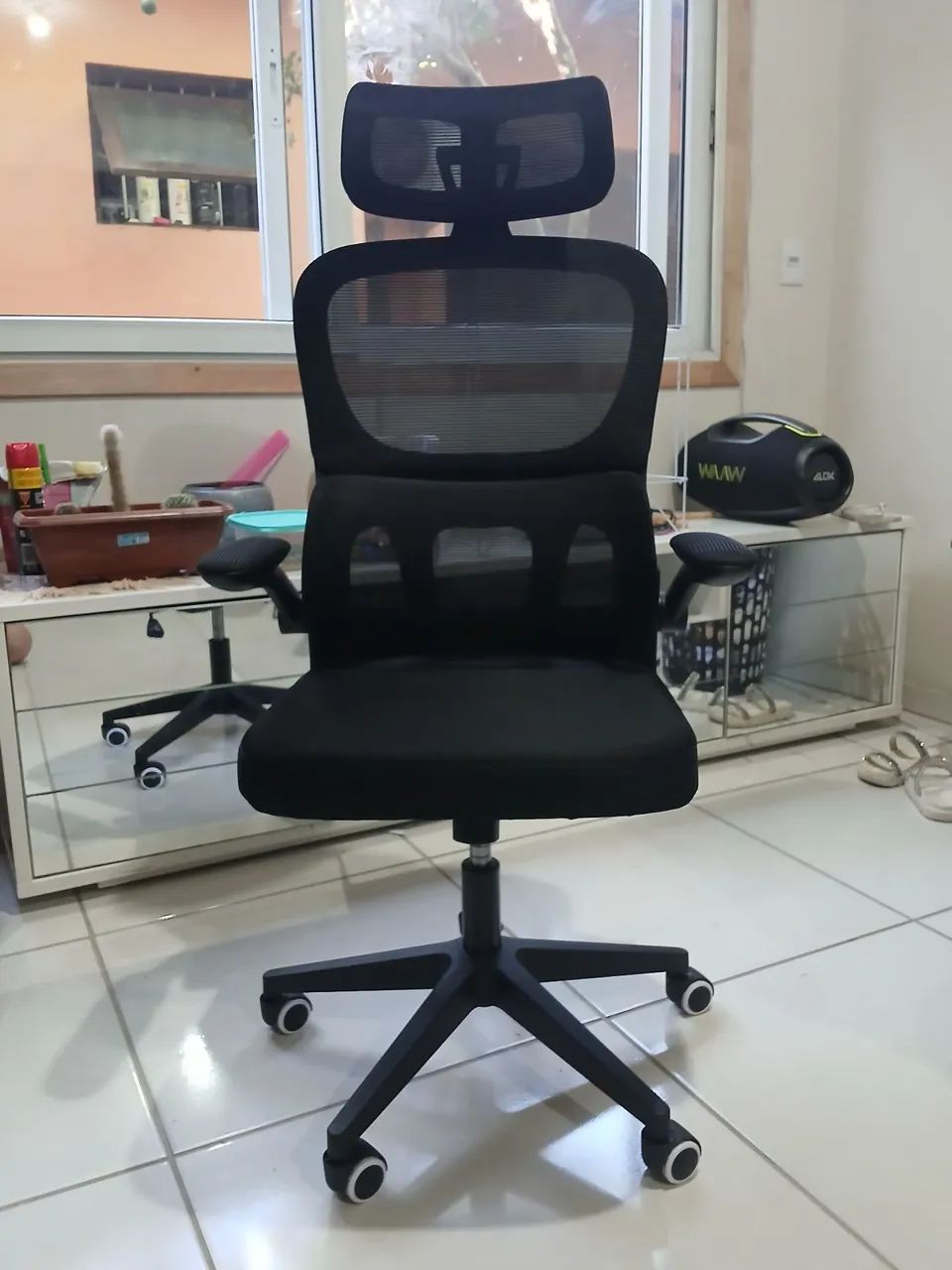 Cadeira ergonômica ajustável 