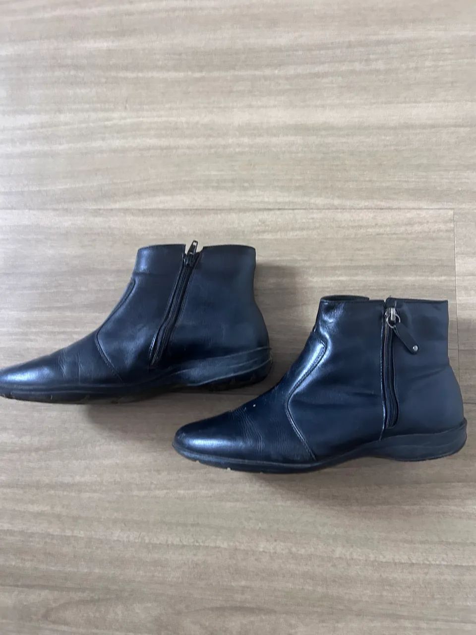 Bota baixa de couro 38