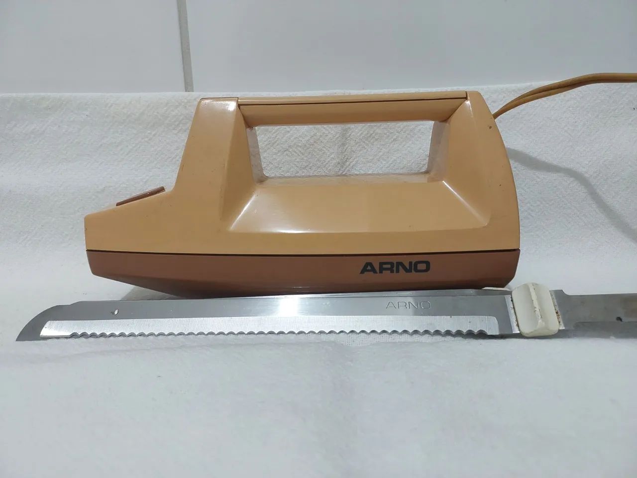 Faca Elétrica Arno Marrom/bege 2 Lâminas 110v - Foto 4