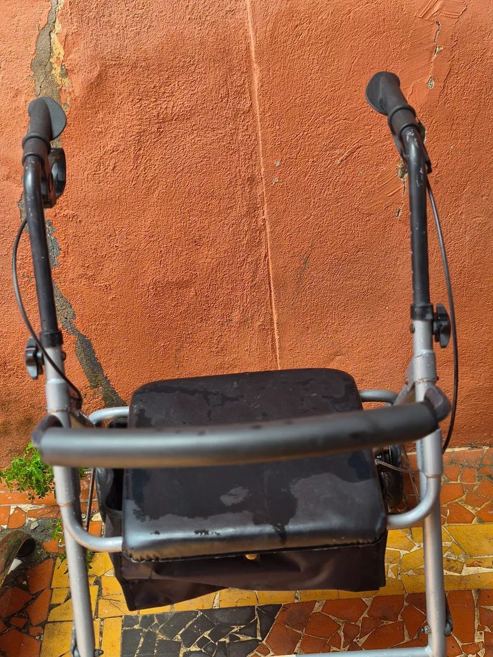 Andador mobil  e com bolsas - Foto 4