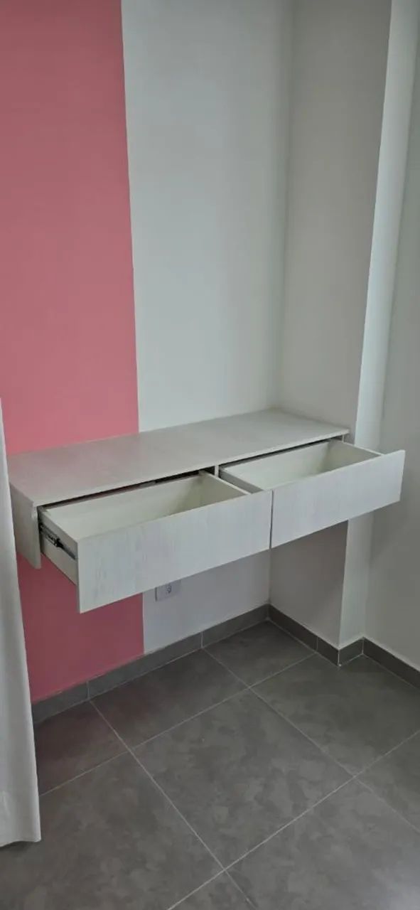 Penteadeira suspensa