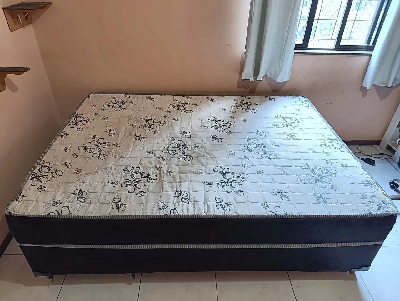 Cama Box Queen Size 