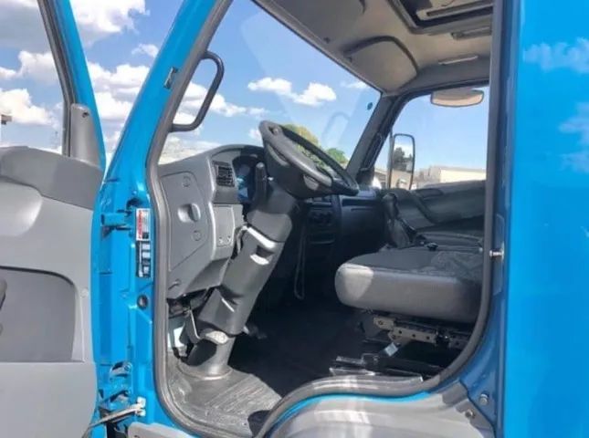 MB Accelo 815  - Foto 5