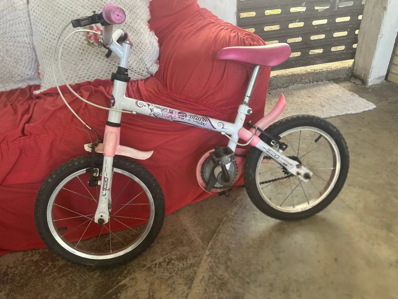 Bicicleta infantil menina