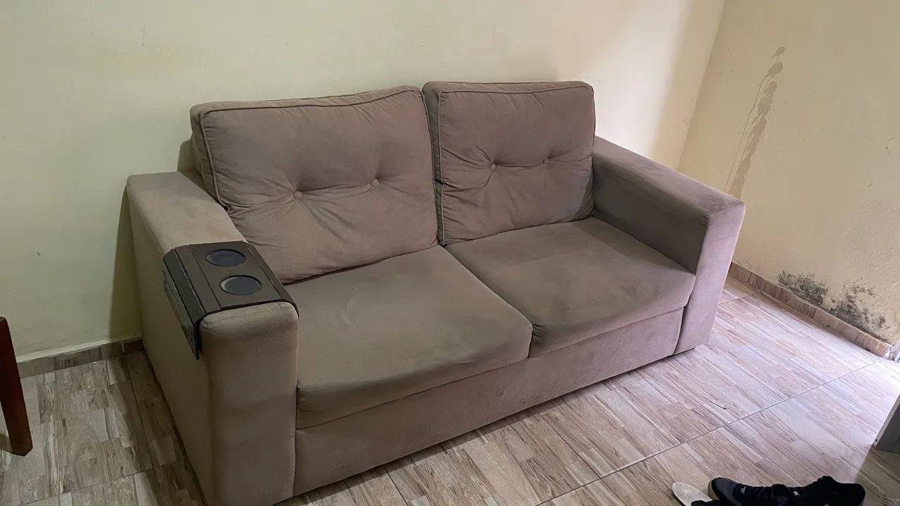 Sofá 2 lugares 