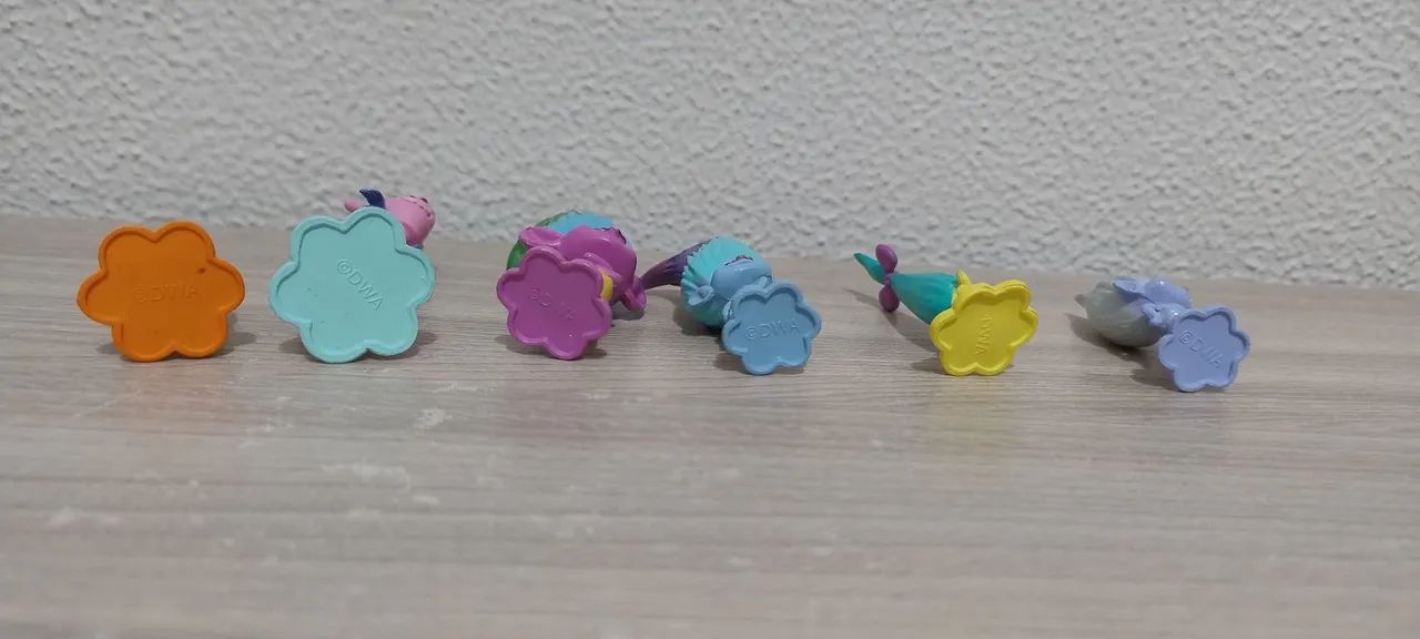 Lote 6 miniaturas Trolls DWA - Foto 5