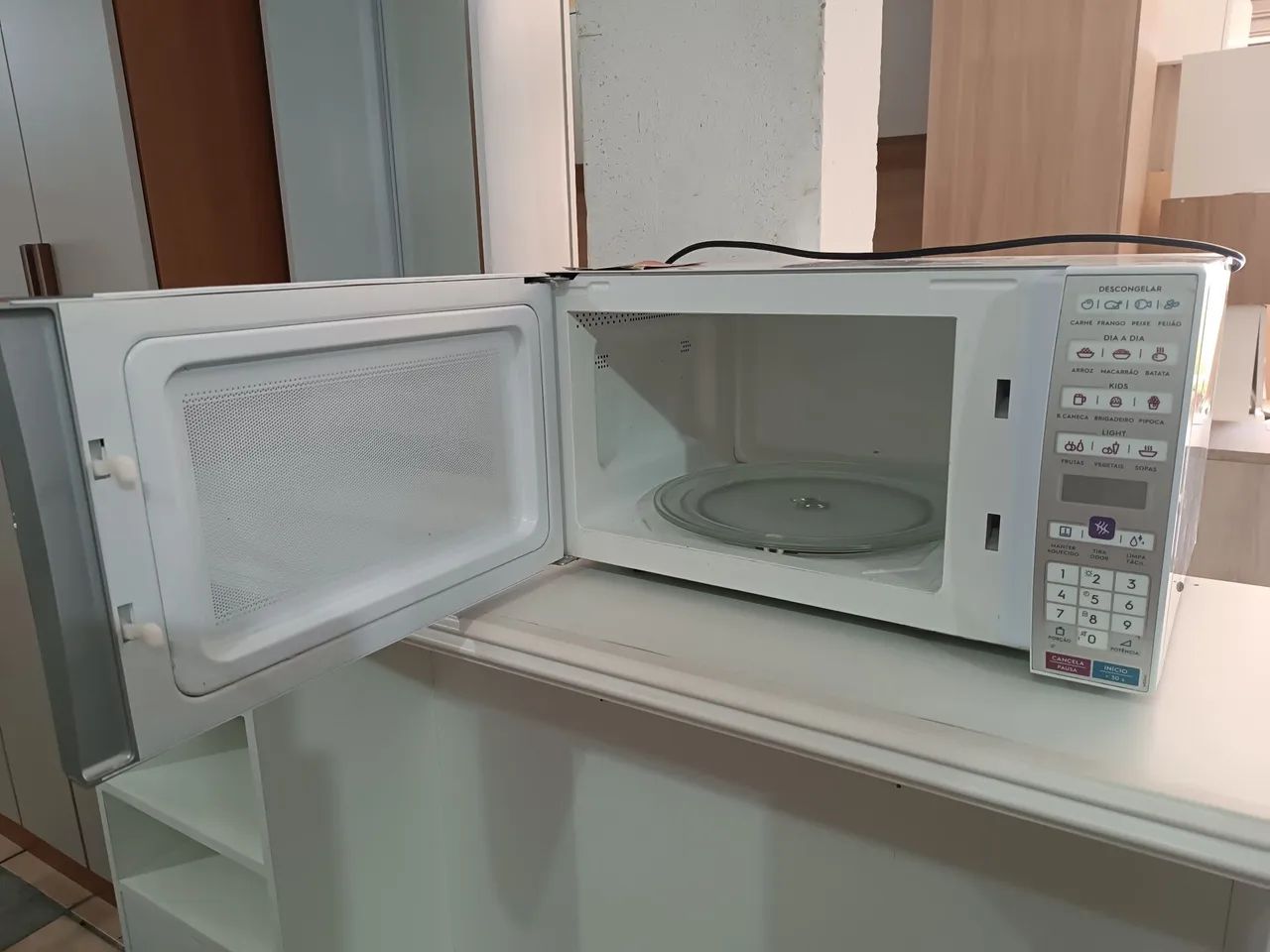 Microondas Eletrolux 34 Litros  - Foto 4