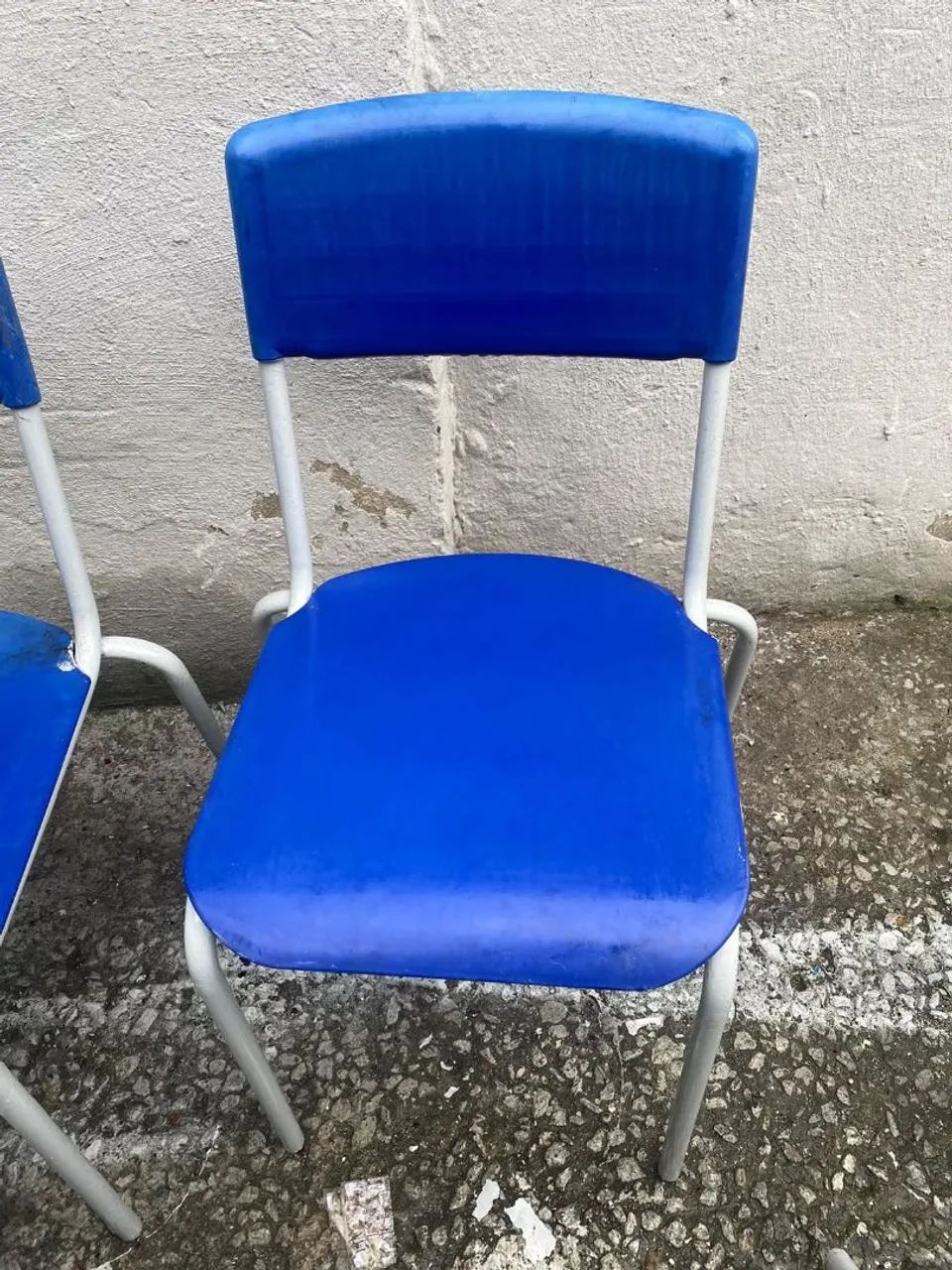 Cadeira fixa azul  - Foto 2