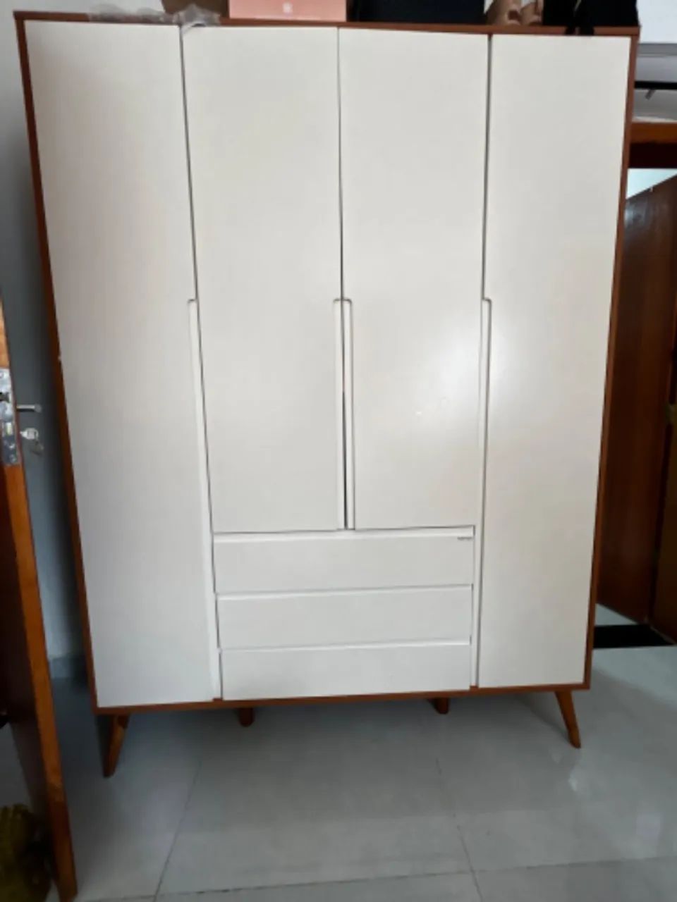 Guarda roupa matic 4 portas