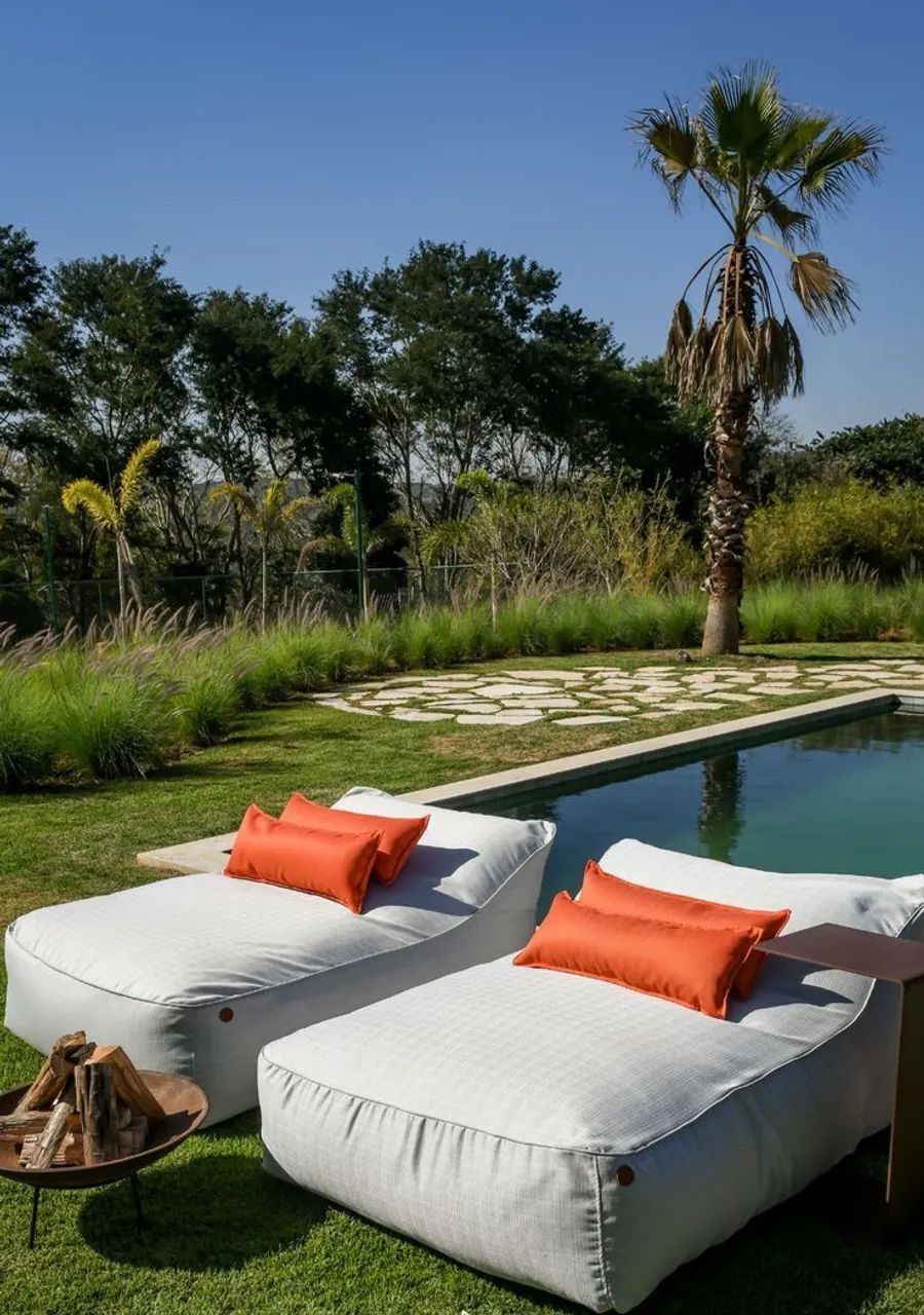 Chaise Casal
