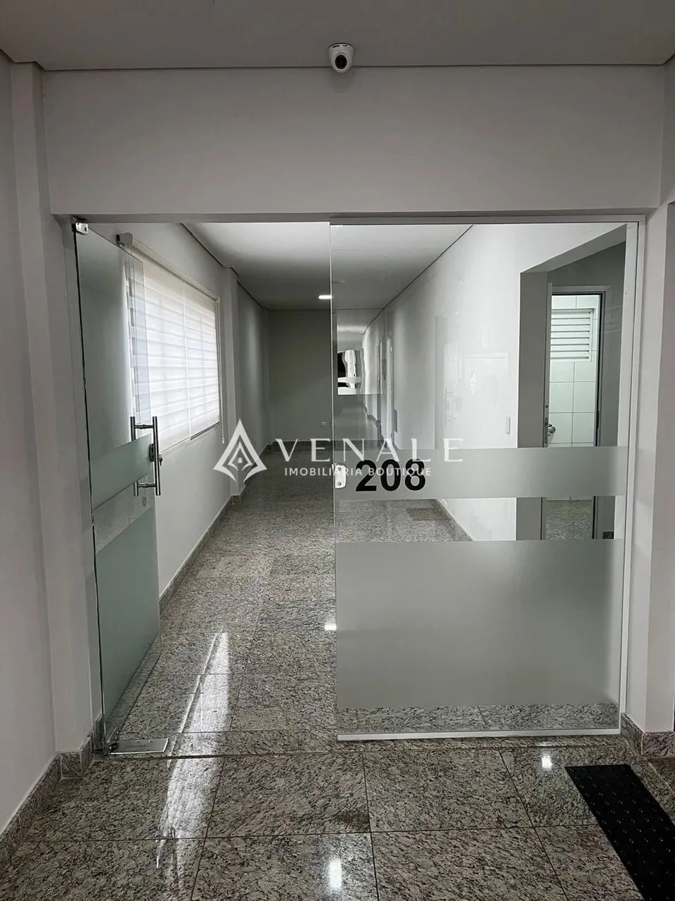 Sala à venda e para alugar em Maringá, Zona 05, com 112.54 m² - Foto 2