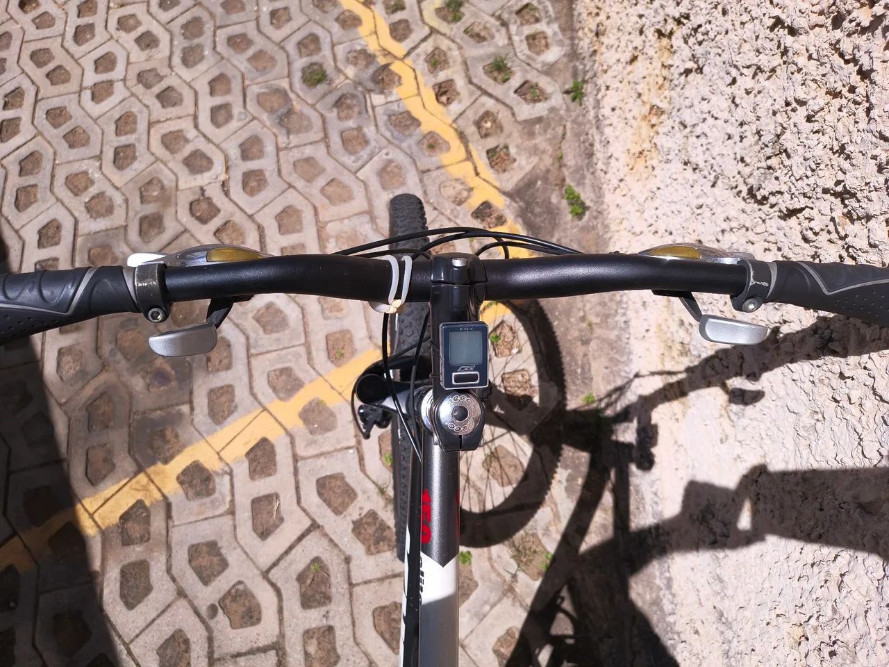 Bicicleta KHS 150 Alite 24 marchas Excelente oportunidade  - Foto 4