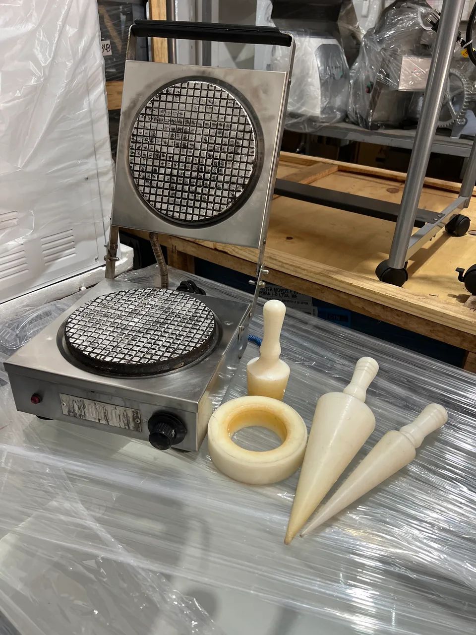 MÁQUINA DE CASQUINHA DE SORVETE 