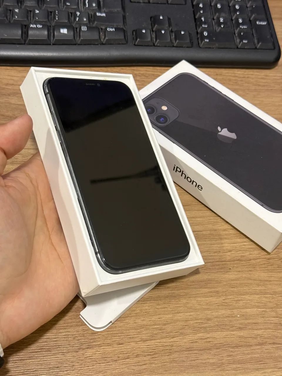 IPHONE 11 128Gb - Foto 2