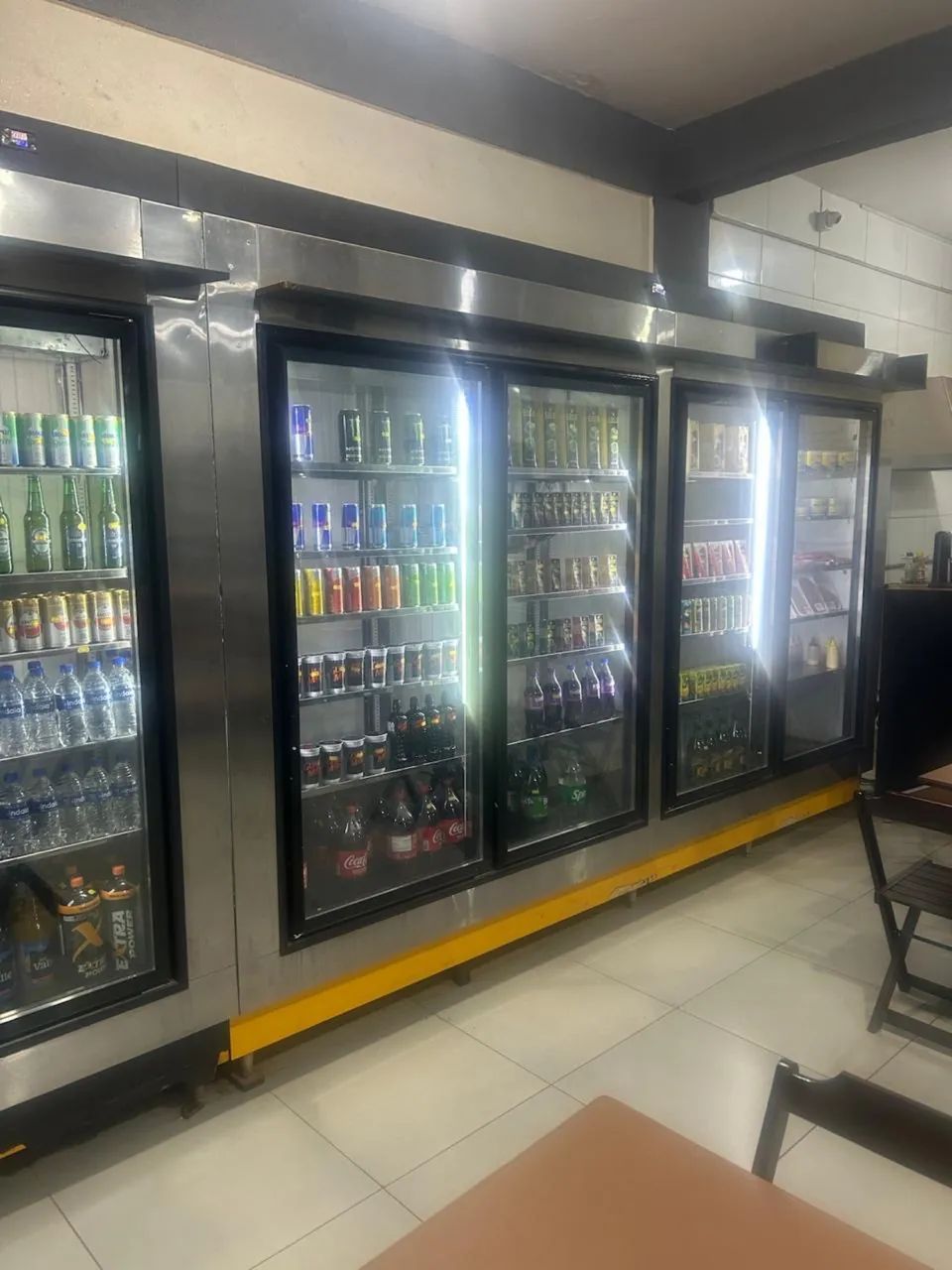 Vendo freezer cinco portas