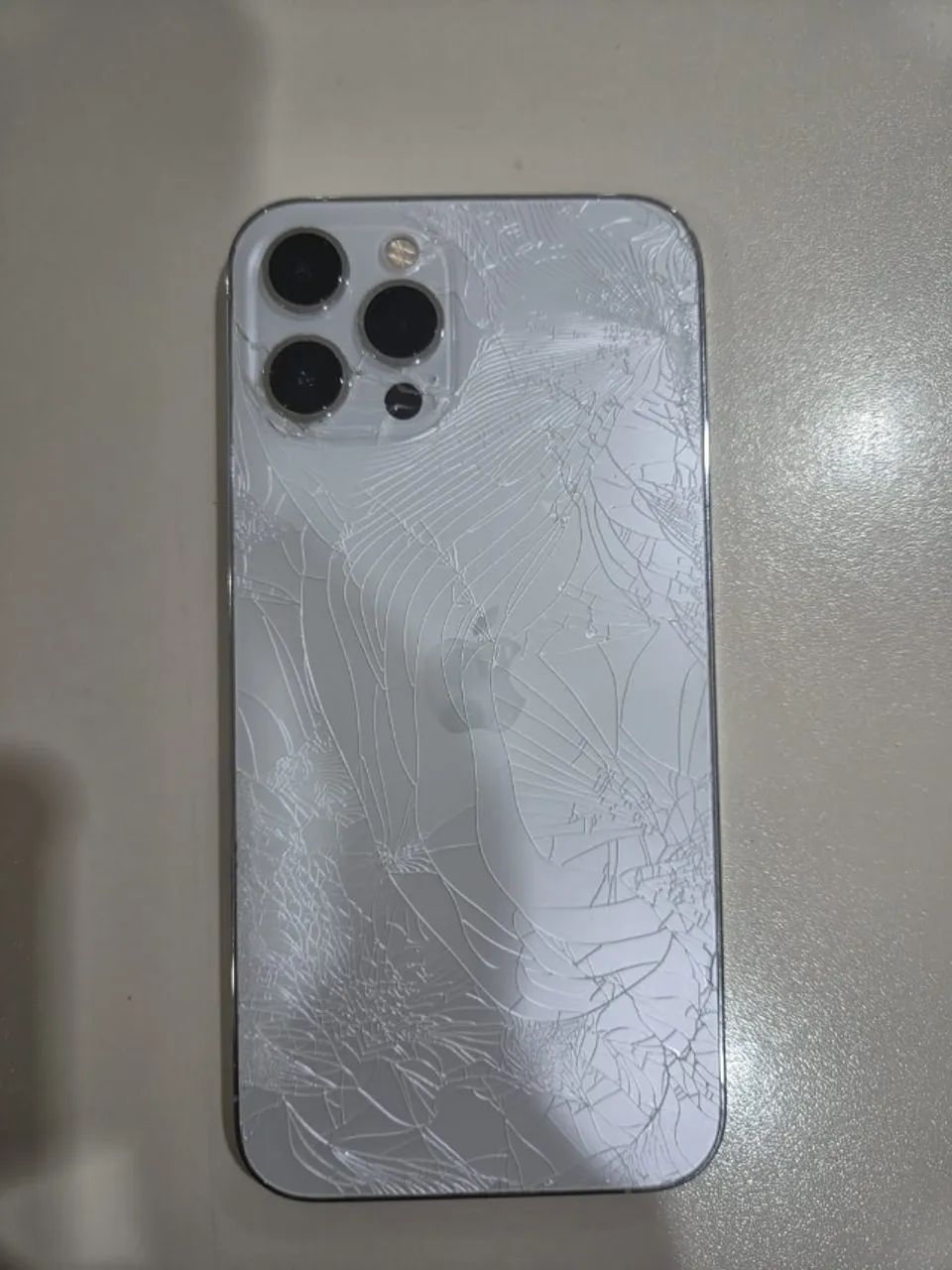 iPhone 12 Pro Max - Foto 2