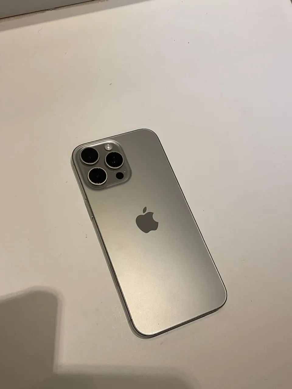 iPhone 16 Pro Max - Foto 4