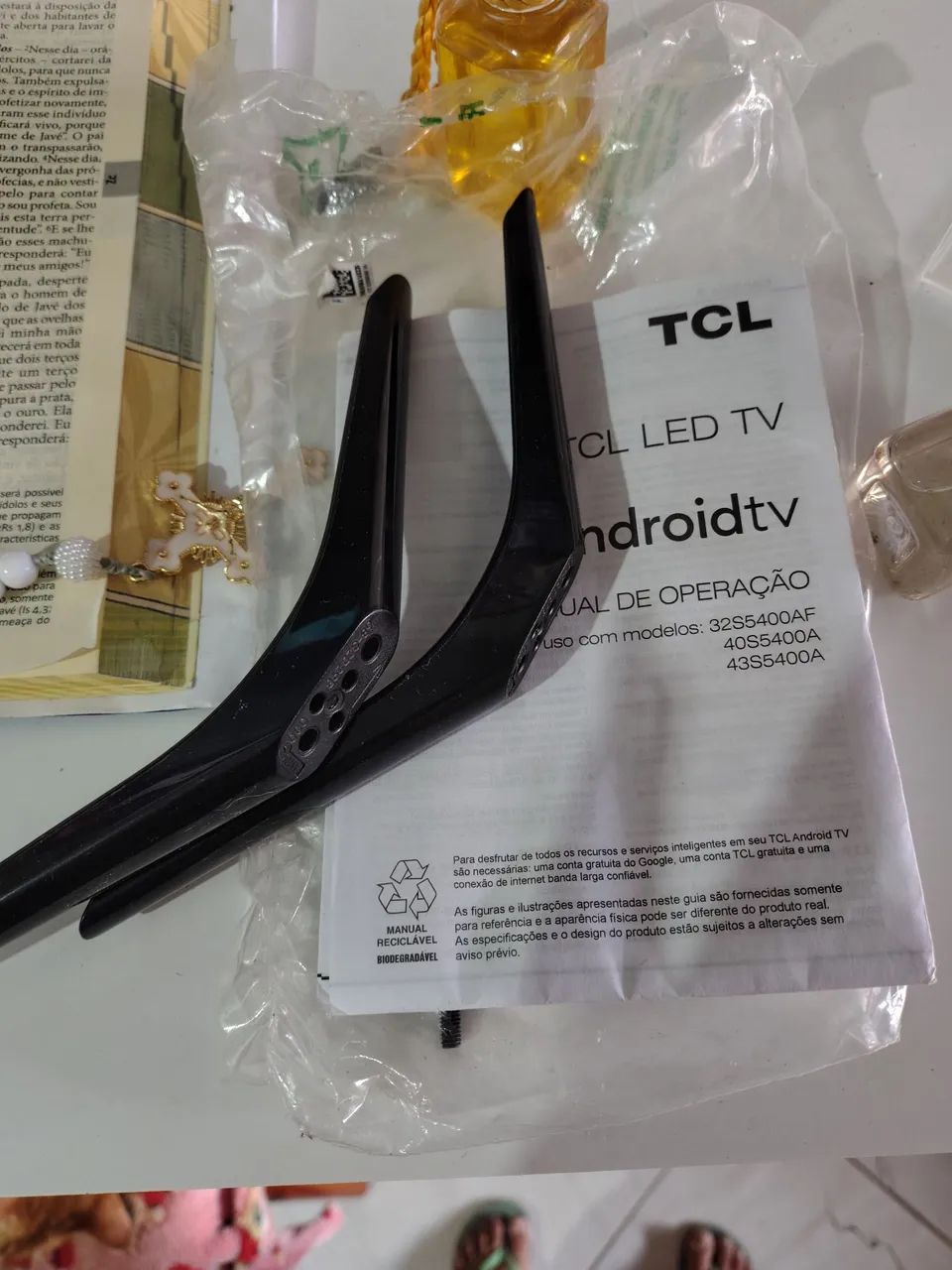 Vendo TV TCL 32 polegadas - semi nova , com apenas sete meses de uso, em perfeito estado. - Foto 3