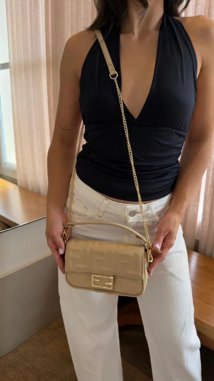 Bolsa Estilo Fendi Baguette Mini Premium - Elegante, Compacta e Sofisticada - Foto 2