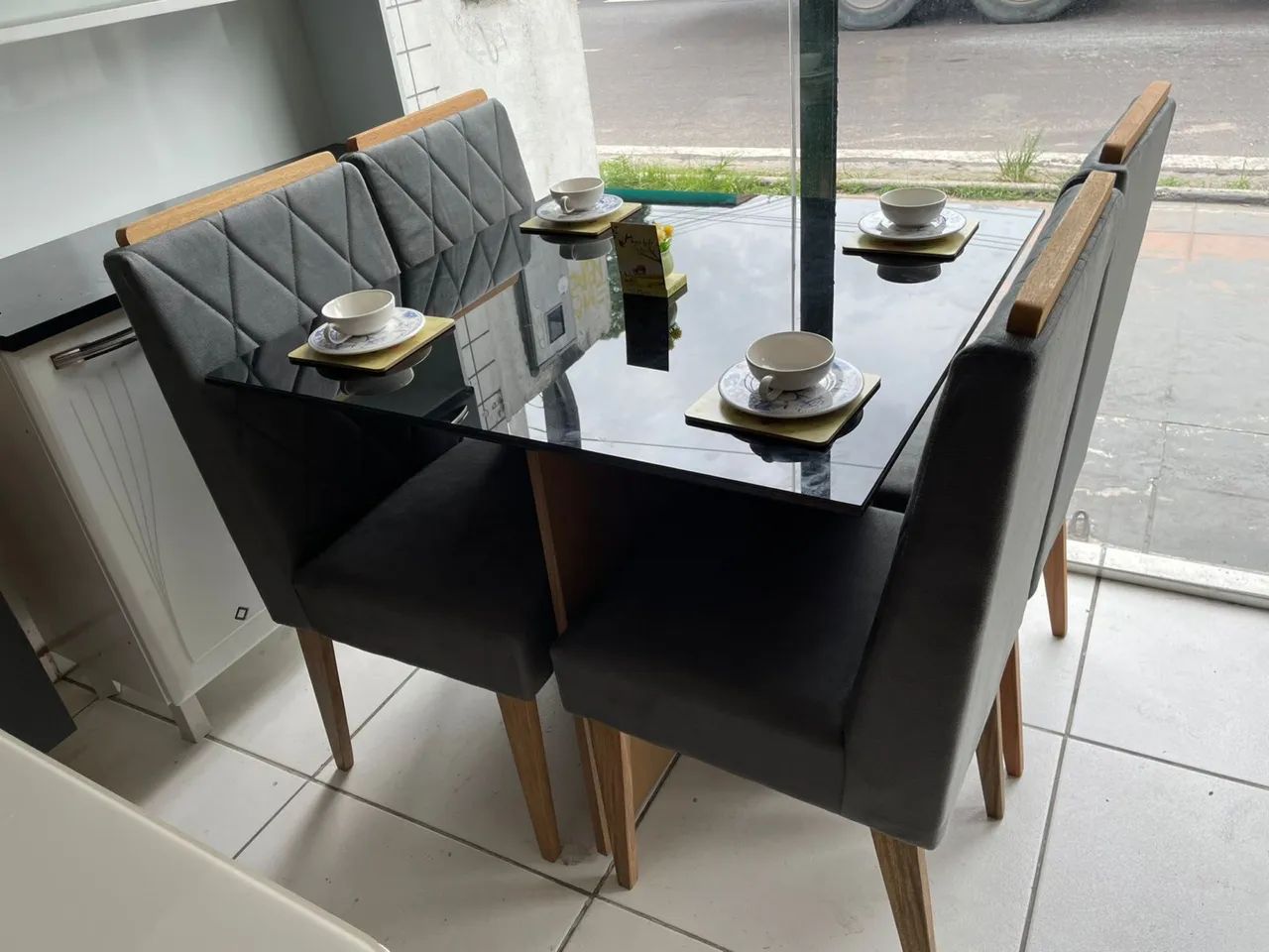 mesa 4 cadeiras promoção 