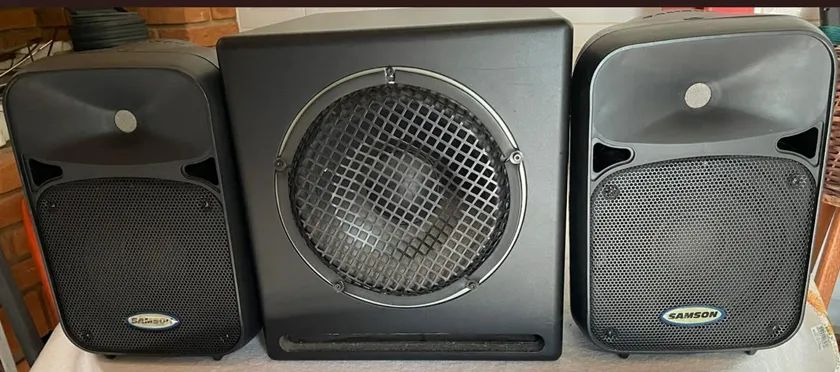 Conjuntos de Caixas de Som Amplificadas e Subwoofer Ativo