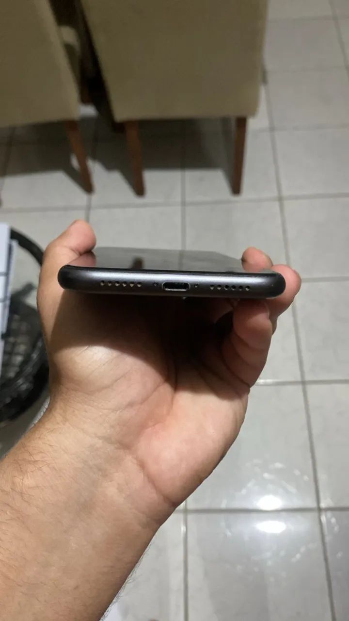 ? iPhone 11 64GB  - Foto 2