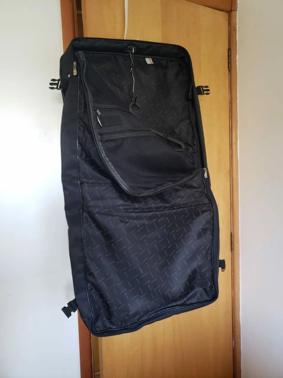 Bolsa-mala porta terno, cor preta, marca Primicia - Foto 4