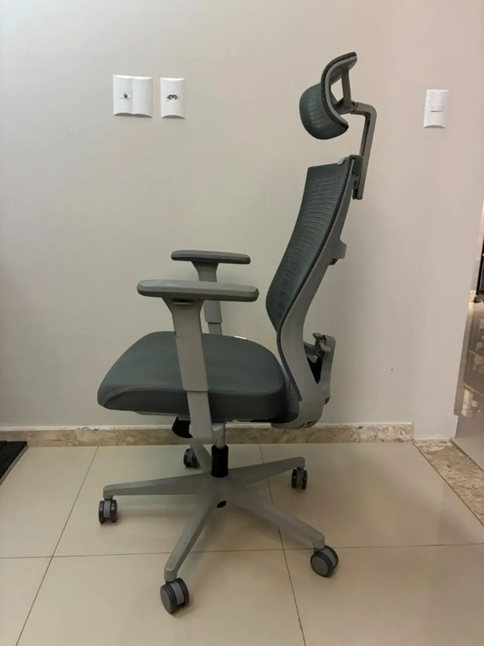 Cadeira Ergonômica Elements Vertta