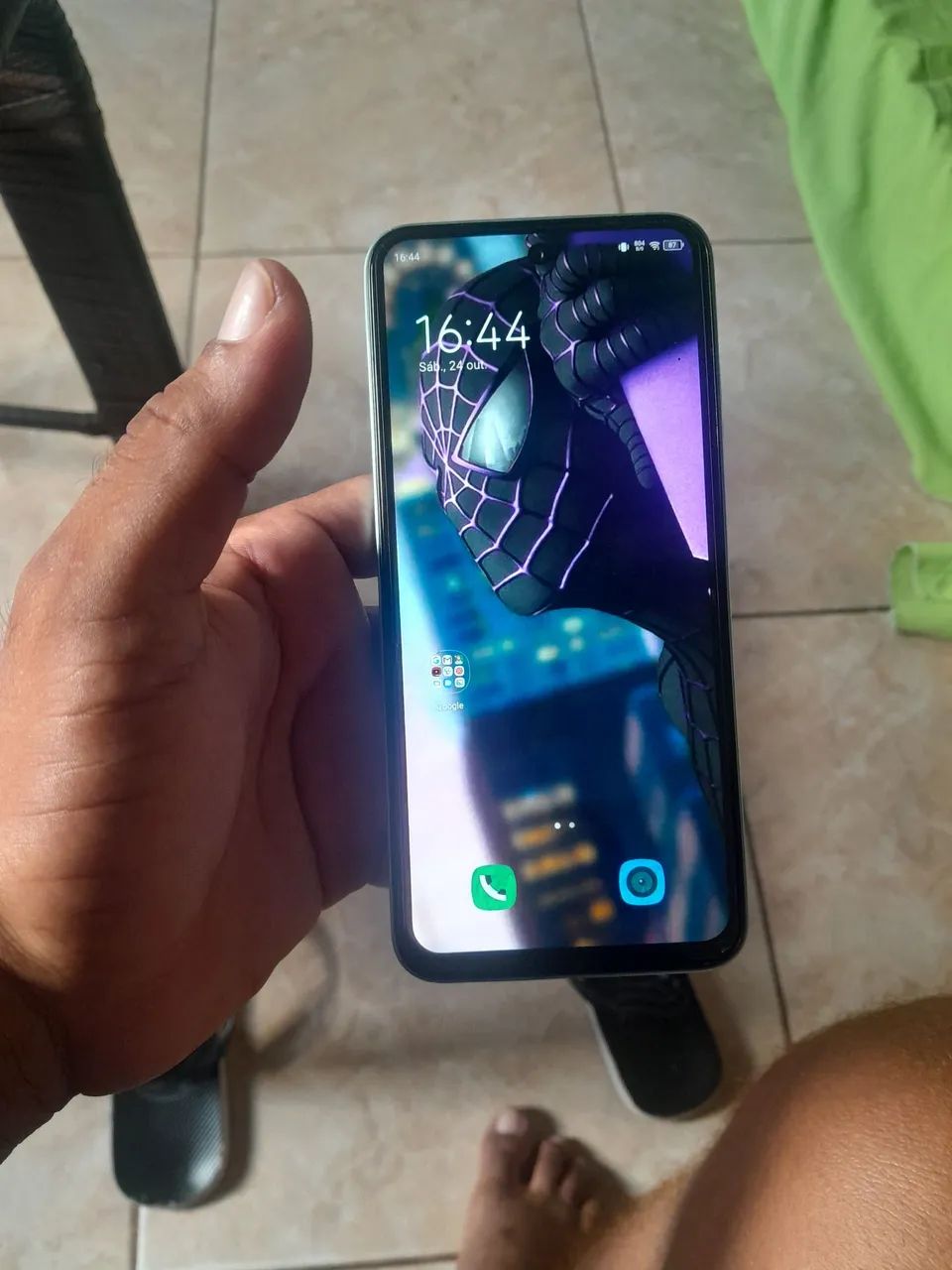 Vendo celular tecno spark - Foto 2