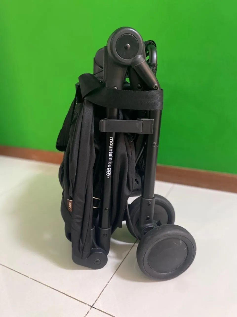 carrinho mountain buggy nano - super leve e compacto - Foto 3