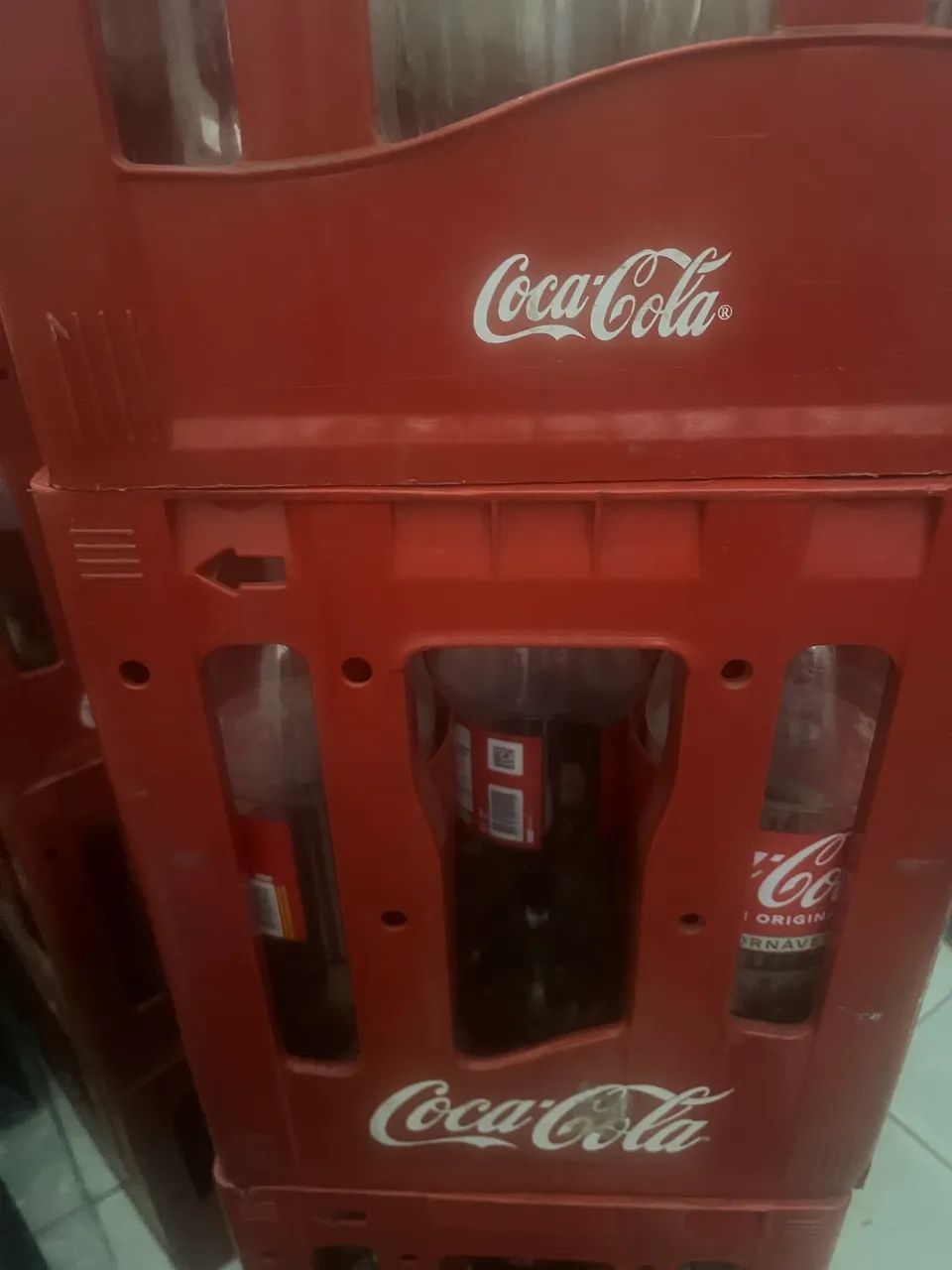 Caixa de coca retornável 2 litros/ leia a descrição 
