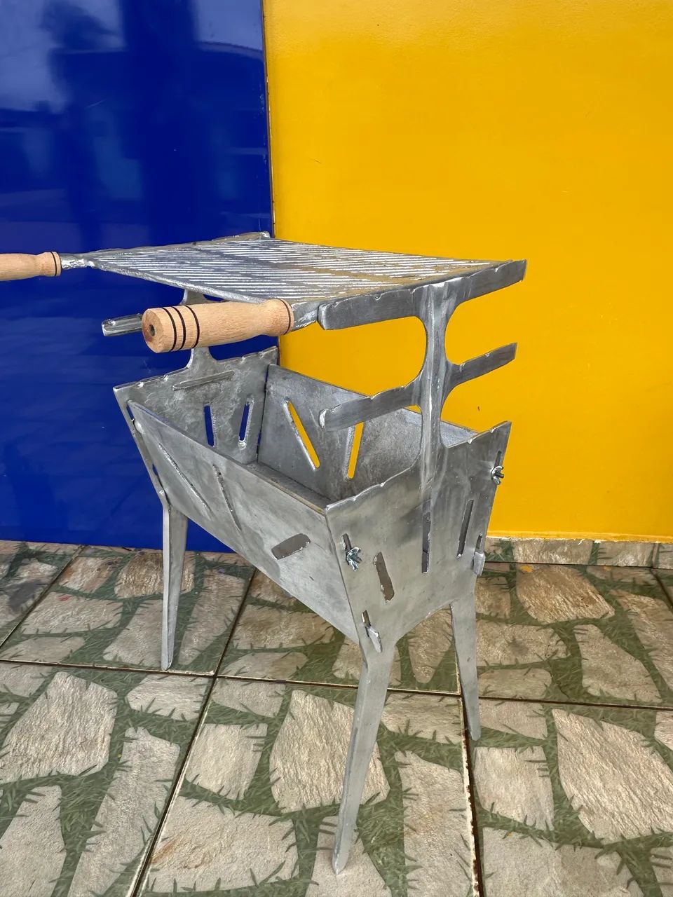 CHURRASQUEIRA DESMONTÁVEL  - Foto 2