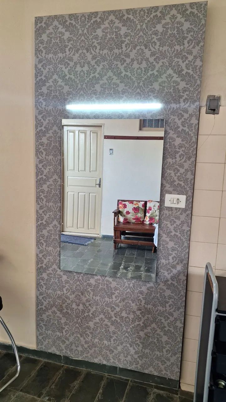 PAINEL ESPELHO CAMARIM SALÃO CABELEIREIRO/ BARBEIRO 