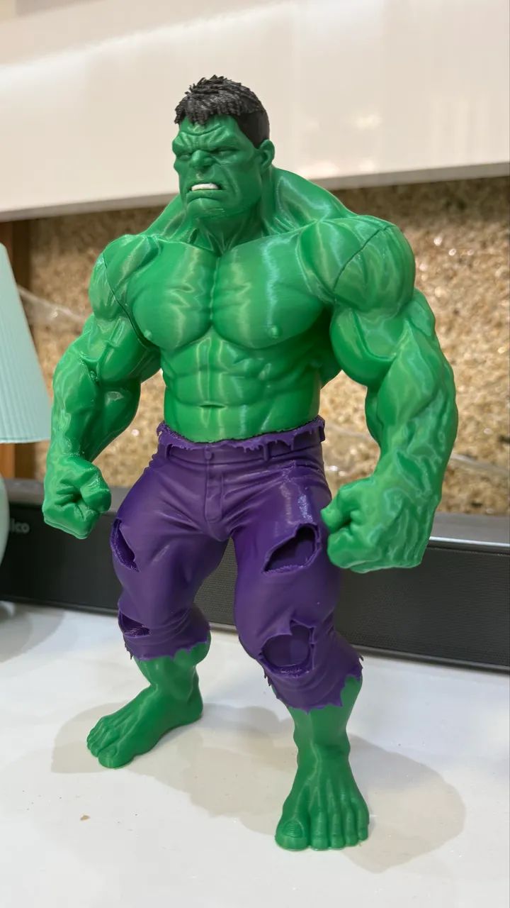 HULK COM 24 cm em 3d