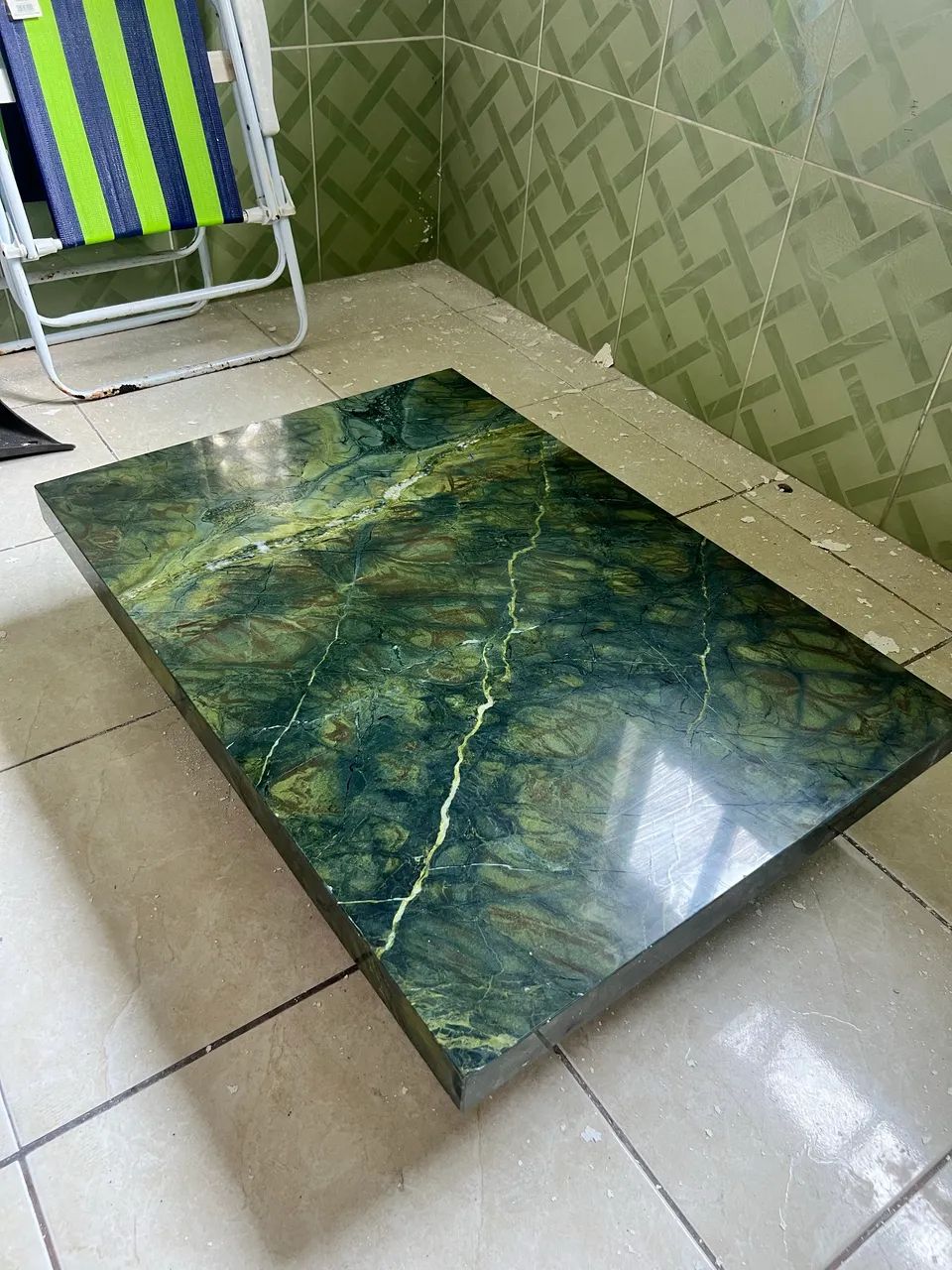 Mesa em mármore vitória régia 