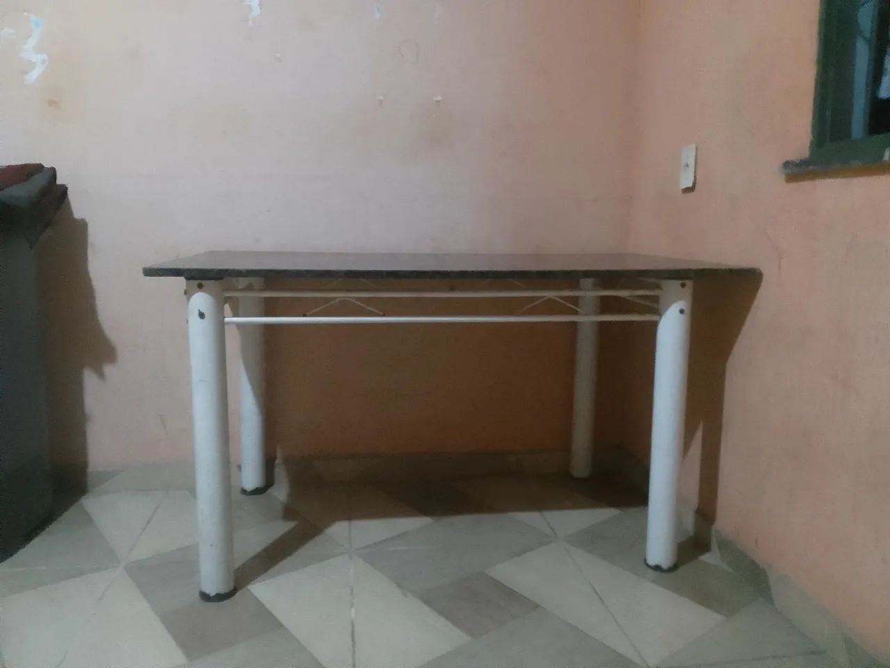 Table470069668668385282