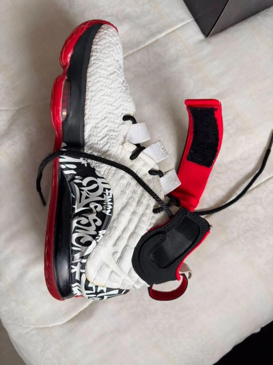 Nike LeBron XVII FP Graffiti Original BR40 Com Caixa - Foto 3