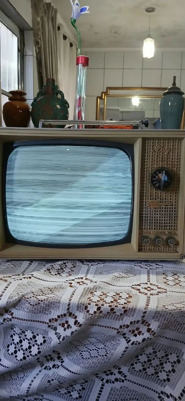 Tv antiga 