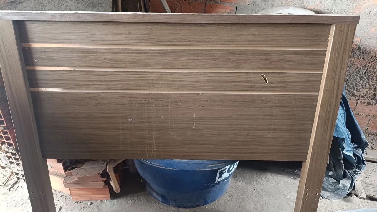 Vende-se cabeceira de cama - Foto 2