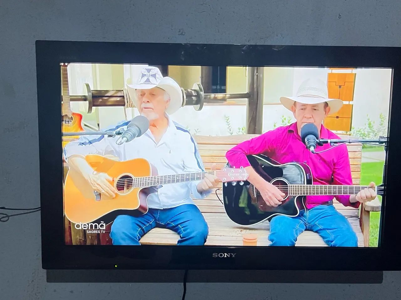 Vendo uma tv 32 polegadas Sony tv não e smart  - Foto 3
